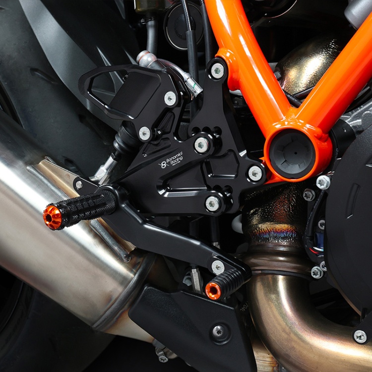 Duke 390 Rearsets KTM 1290 Super Duke R (2020-2023) Bonamici Rear Sets - spengineering.co.uk