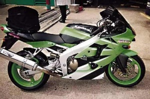 6.h21❣️ Kawasaki ZX-6R (1998-2002) R&G Classic Style Crash