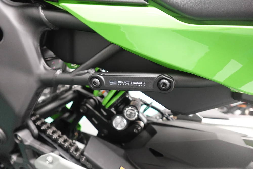 Kawasaki ZX4R (2023+) Exhaust Hanger + Blanking Plate Kit by Evotech