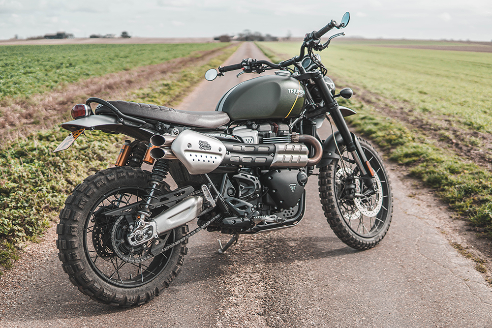 Triumph Scrambler 1200 Xe Aftermarket Exhaust ... (806 x 538 Pixel)